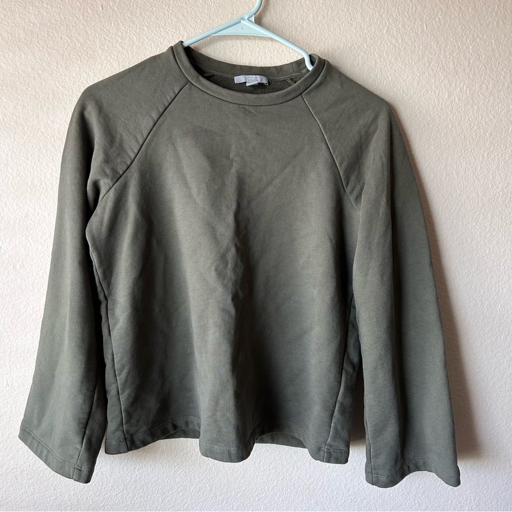 COS Olive Green / Khaki long Sleeve size xs